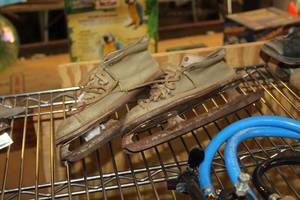 lot 674 image: Vintage Training Ice Skates