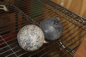 lot 684 image: Lot of (2) Lead Weights