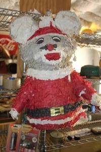 lot 691 image: 20 Santa Mouse Pinata