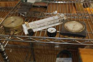 lot 699 image: Lot of (4) Gauges - Pressure, PSI, SCFM, Room Temperature