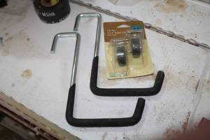 lot 715 image: 1-14 Roller Caster Plate Type (in package), One Set Rack Hooks