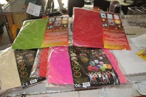 lot 728 image: Lot of (5) Sky Lanterns