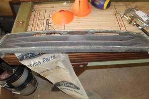 lot 748 image: Ford Pickup Front Grill