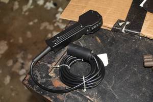 lot 750 image: Controller