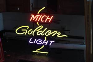 lot 475 image: Mich Golden Light Neon Light