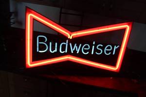 lot 476 image: Budweiser Neon Light