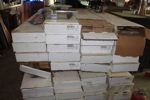lot 525 image: Lot of (19 Boxes) 21.70box-sq.ft. Mill Run Gunstock Prefinished Oak Flooring