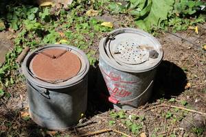 lot 809 image: Lot of (2) Vintage Minolite Aluminum Bait Buckets