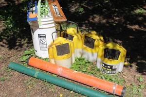 lot 811 image: Lot of (9) Fishing Equipment - Minnow Buckets (x5) Fishing Pole Cases (x2), Ice Fishing (x2)