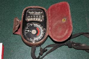 lot 856 image: Vintage Exposure Meter