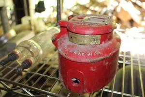 lot 909 image: Vintage Fire Alarm System and Light Bulb