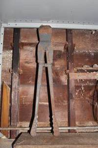 lot 919 image: Vintage Bolt Cutter