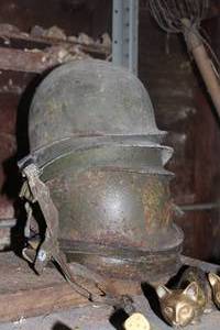 lot 932 image: Lot of (6) Vintage Military Helmets