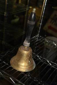 lot 926 image: Brass Hand Bell