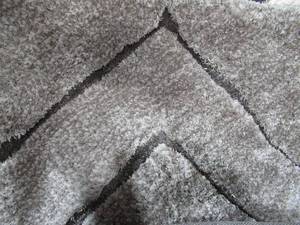 lot 4 image: Gertmenian-Soft Step Microfiber Shag Rug