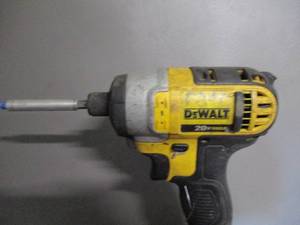 lot 6 image: DeWalt 20V Impact Drill