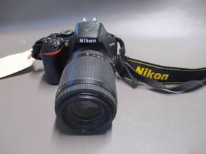 lot 33 image: Nikon D3500 Camera with Zoom Lens