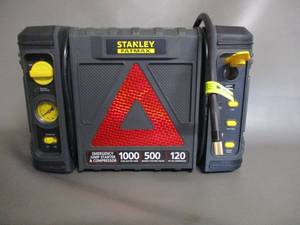 lot 39 image: Stanley FatMax Car Charger