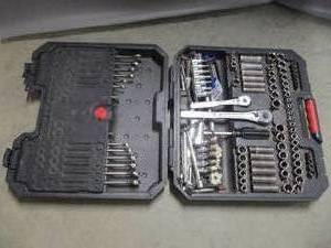 lot 19 image: Craftsman Socket Set