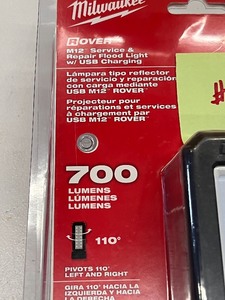 New Milwaukee M12 Service & Repair Flood Light With USB Charging
