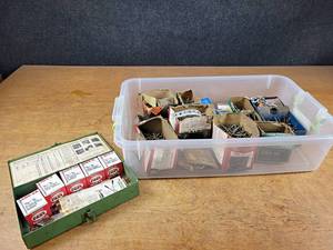 lot 2212 image: Large Lot of Assorted Rivets