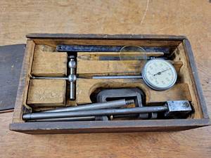 lot 2220 image: AMES Dial Indicator - Model 10LH