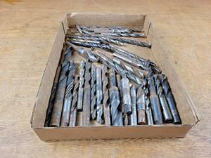 lot 2233 image: Large Lot of Assorted Twist Drill Bits