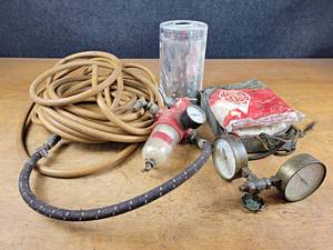 lot 2281 image: Pneumatic Filter Regulator, Air Hose and More