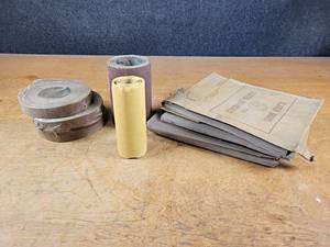 lot 2286 image: Large Lot of Assorted Sandpaper