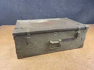 lot 2307 image: Vintage Military Signal Core Chest CH-165-B - Overall about 22 x 14 x 8