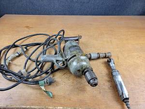 lot 2318 image: SIOUX 12 Electric Drill and 38 Drive Pneumatic Wrench - Untested - NO SHIPPING