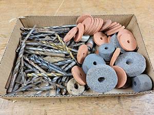 lot 2359 image: Lot of Twist Drill Bits and Grinding Stones