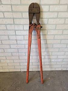 lot 2367 image: 42 Bolt Cutters - NO SHIPPING