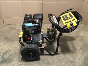 4400 PSI 4.0 GPM Gas Cold Water Pressure Washer with DEWALT 420cc Engine by DEWALT Customer Returns See Terms on Auction