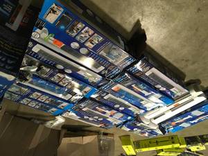 Pallet of ARCTIC AIR Oscillating Tower 305 CFM 3 Speed Portable Evaporative Cooler for 100 sq. ft. Customer Returns See Terms on Auction