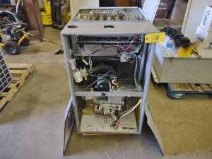 lot 113 image: Arcoaire Model H9MPD125L20C2 125,00...