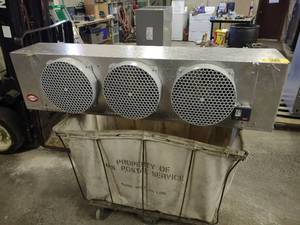 lot 134 image: Trenton Model TPLP317MAS1BR6 Conden...
