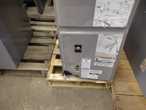 lot 125 image: Thermal Zone Model TZESA-3617JA Fan...