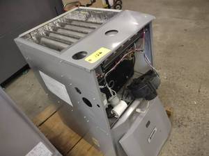 lot 126 image: Arcoaire Model H9MPV125 125,000 btu...