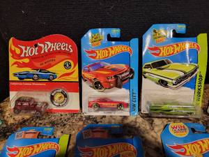 lot 68 image: Hot Wheels (19 in All) Some Nice Classis ALL UNOPENED
