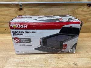 lot 88 image: HYPER TOUGH Heavy-Duty Truck Bed Cargo Bag