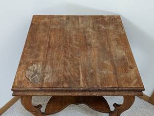 lot 12 image: Antique Oak Curved Leg Side Table