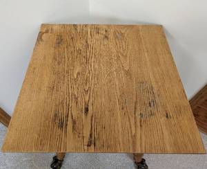 lot 15 image: Antique Claw Foot Oak Parlor Table