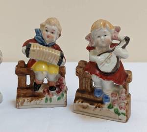 lot 30 image: Assorted Vintage Japanese Made Figurines