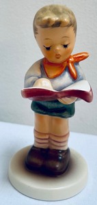 lot 91 image: MJ Hummel Club Figurines with Original Boxes and Certificates