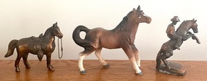 lot 131 image: Horses Collectible Horse Figurines