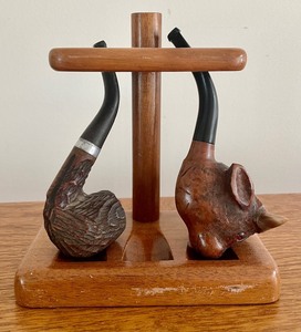 lot 126 image: Vintage Pipes and Lighters