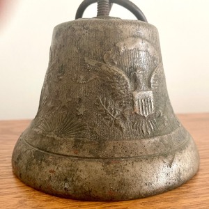 lot 145 image: Vintage Cast Iron Bell