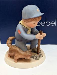 lot 167 image: Three Gobel Amerikids Figurines