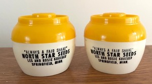 lot 218 image: 4 Sets of Adorable Vintage Salt and Pepper Shakers